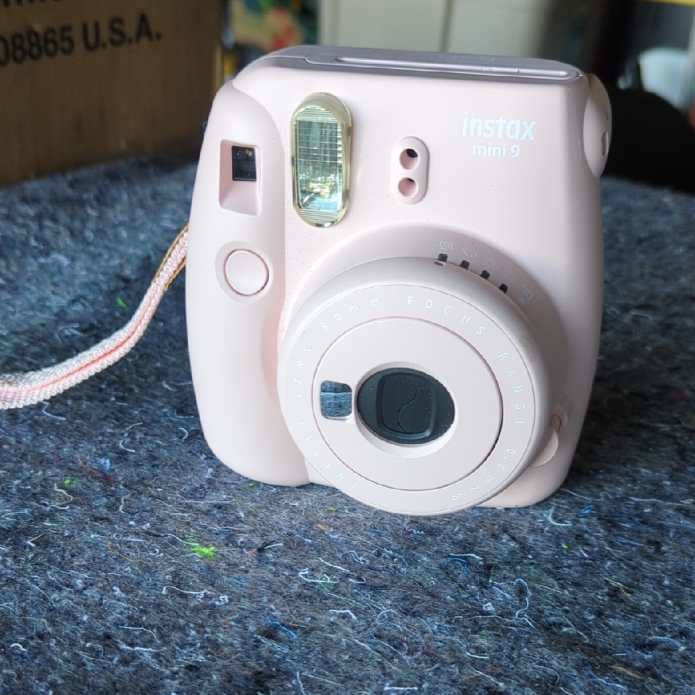 Fujifilm Pink Camera  Instant Print
